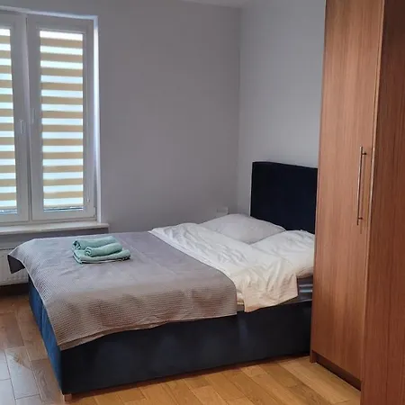 Queen Centrum Z Garazem Mińsk Mazowiecki